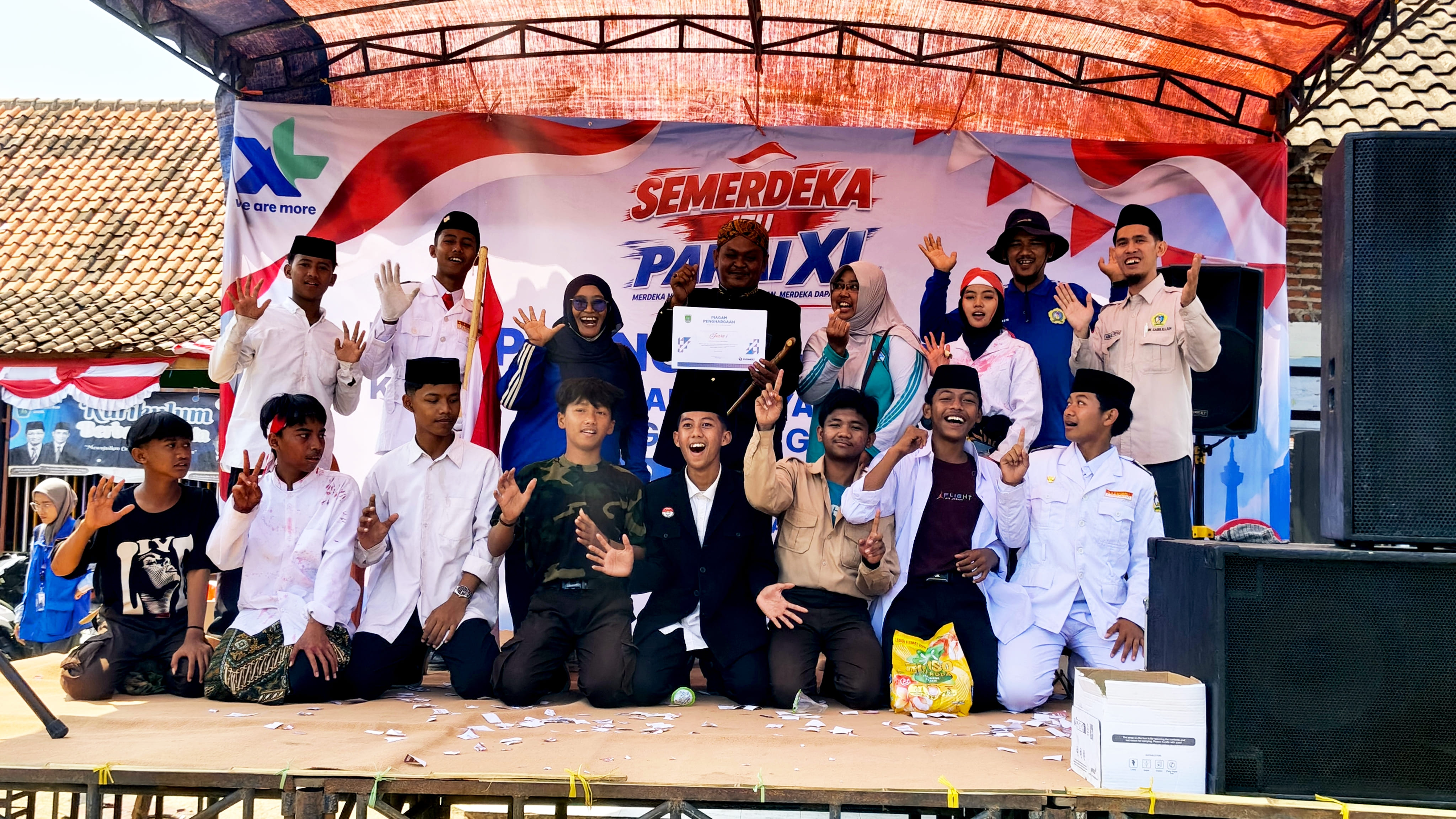 SMK Sabilillah dan MTs Miftahul Ulum Raih Juara Pertama Karnaval Desa Grogol dalam Rangka HUT Kemerdekaan RI ke-81 - Foto Tambahan